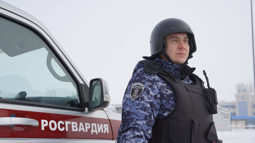 Подростки на стройке и пьяные девушки – на какие сообщения выезжали автопатрули Росгвардии в НАО