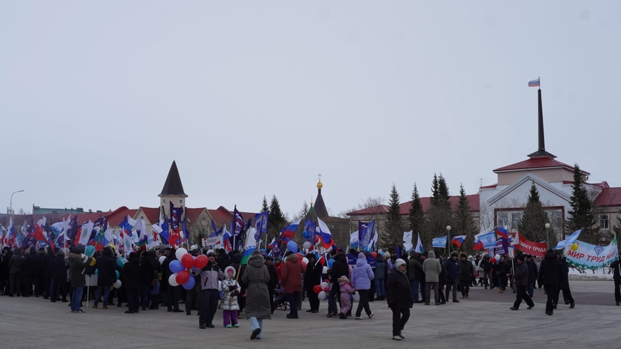 Росгвардия и полиция обеспечили безопасность более 5000 участников первомайского шествия в Нарьян-Маре