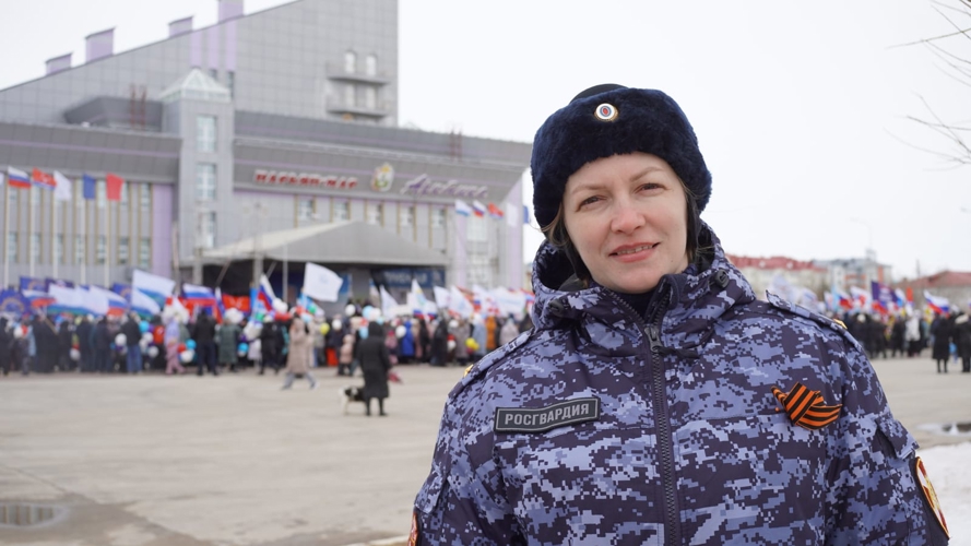 Росгвардия и полиция обеспечили безопасность более 5000 участников первомайского шествия в Нарьян-Маре