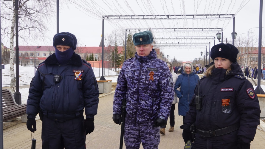 В Нарьян-Маре Росгвардия и полиция обеспечили безопасность более 5000 участников празднования Дня Победы