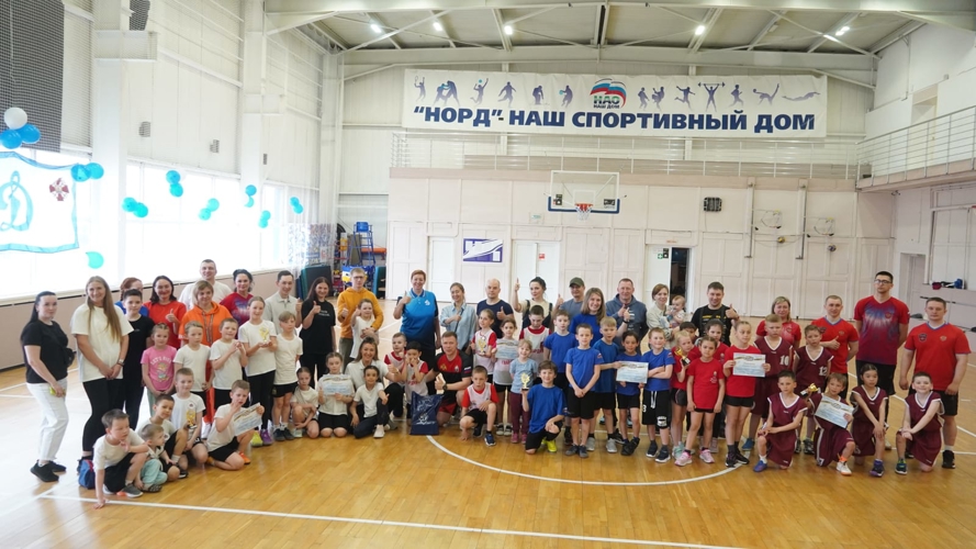 В Нарьян-Маре дети росгвардейцев стали участниками спортивного праздника «Динамо»