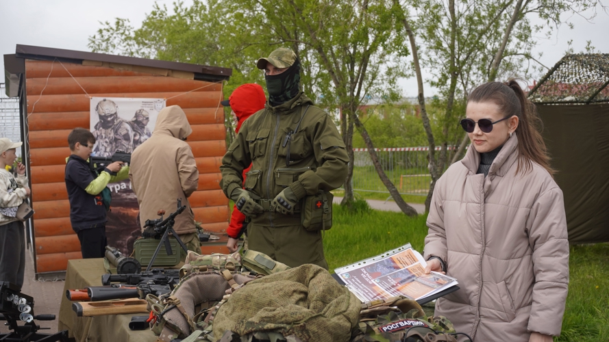 В НАО Росгвардия и полиция обеспечили безопасность более 2000 участников празднования Дня молодёжи