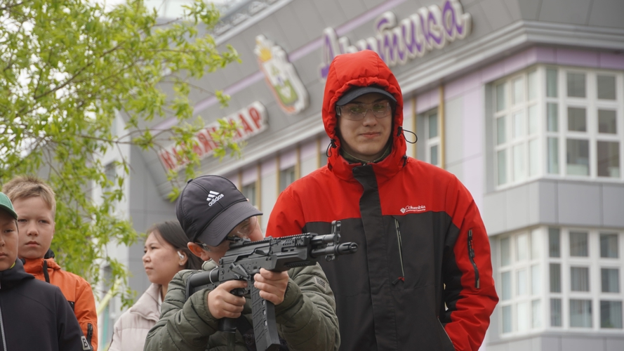 В НАО Росгвардия и полиция обеспечили безопасность более 2000 участников празднования Дня молодёжи