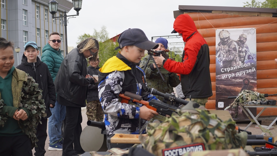 В НАО Росгвардия и полиция обеспечили безопасность более 2000 участников празднования Дня молодёжи