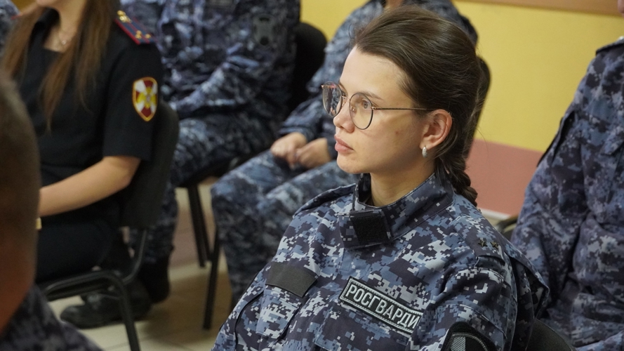 Священники Нарьян-Марской епархии РПЦ рассказали росгвардейцам о духовных основах службы