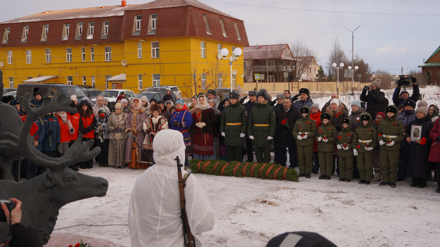 В Нарьян-Маре Росгвардия и полиция обеспечили безопасность более 100 участников Дня памяти оленно-транспортных батальонов