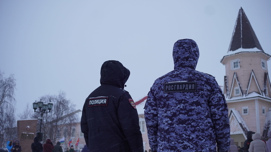 Росгвардия и полиция обеспечили безопасность более 600 участников празднования Дня Героев Отечества в НАО