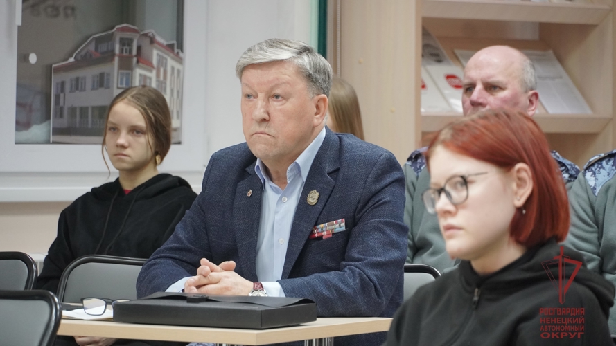 В Нарьян-Маре участникам проекта Росгвардии и библиотеки Пичкова рассказали о блокаде Ленинграда