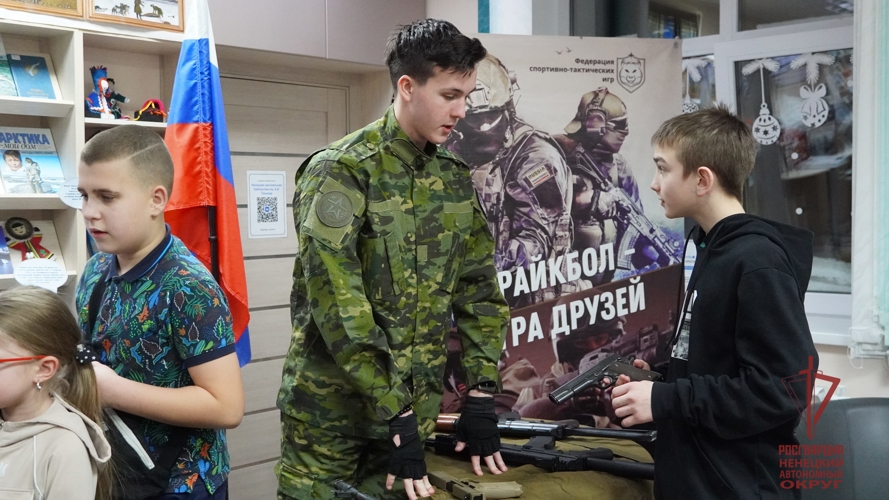 В Нарьян-Маре участникам проекта Росгвардии и библиотеки Пичкова рассказали о блокаде Ленинграда
