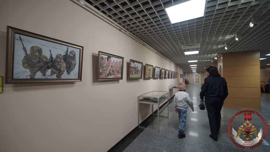 В Нарьян-Маре первый день выставки в честь 10-летия Росгвардии собрал почти 1000 человек
