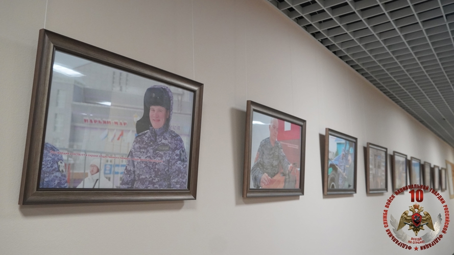 В Нарьян-Маре первый день выставки в честь 10-летия Росгвардии собрал почти 1000 человек