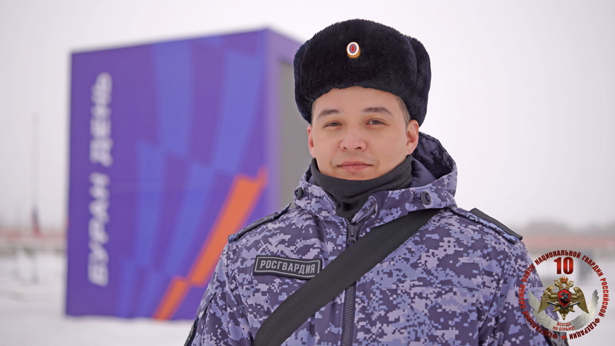 В Нарьян-Маре Росгвардия и полиция обеспечили безопасность более 5500 участников юбилейных гонок на снегоходах