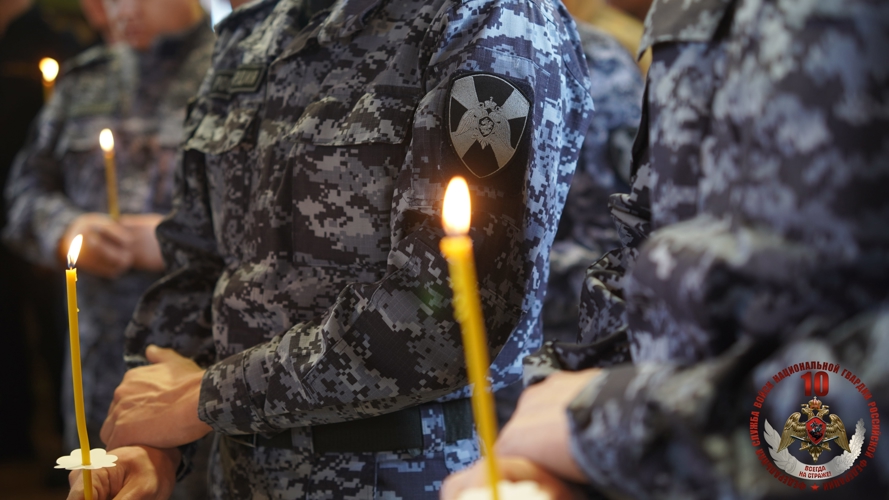 В Нарьян-Маре провели праздничный молебен в честь юбилея Росгвардии