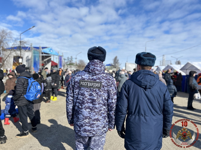 В Ненецком автономном округе Росгвардия и полиция обеспечили безопасность 2,5 тыс участников народного гуляния