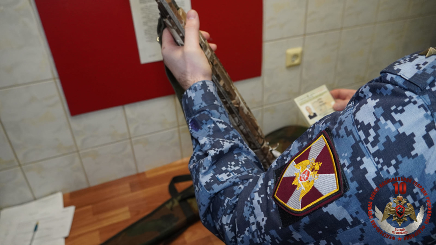 Росгвардия напоминает владельцам оружия в НАО: неуплата штрафов может привести к изъятию оружия и аресту