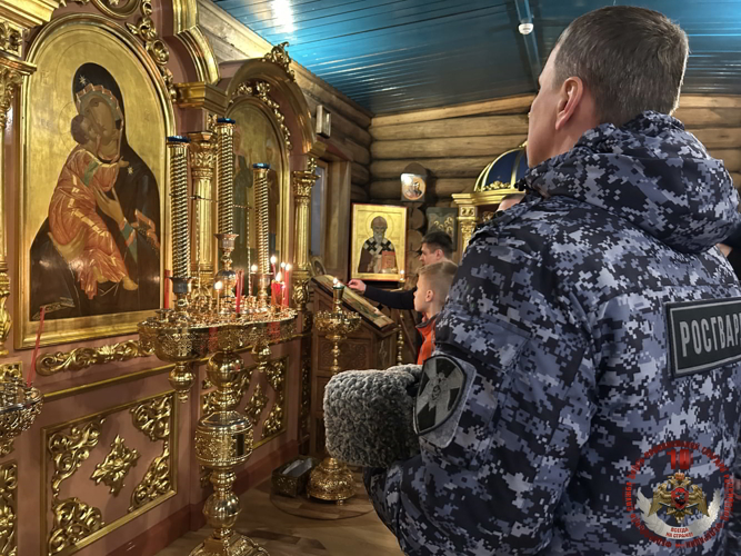 Росгвардия и полиция обеспечили безопасность почти 800 участников празднования Пасхи Христовой в Нарьян-Маре 