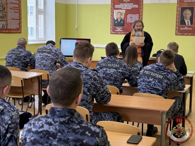 Для росгвардейцев НАО провели духовный урок о вечных ценностях в свете праздника Пасхи