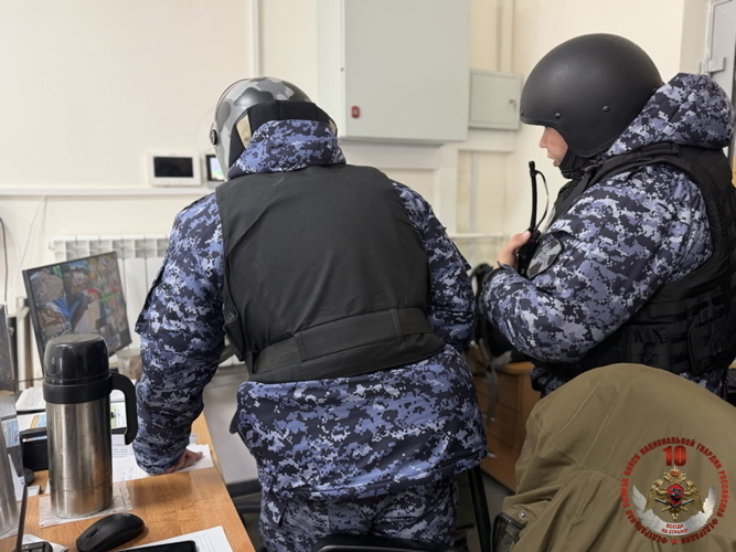 Росгвардия приняла участие в антитеррористическом учении в школах Нарьян-Мара