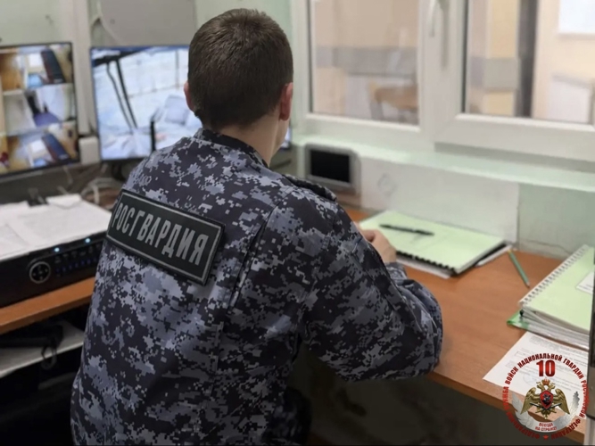 Сотрудники Росгвардии в Нарьян-Маре обеспечили безопасность ребенка, покинувшего детский сад