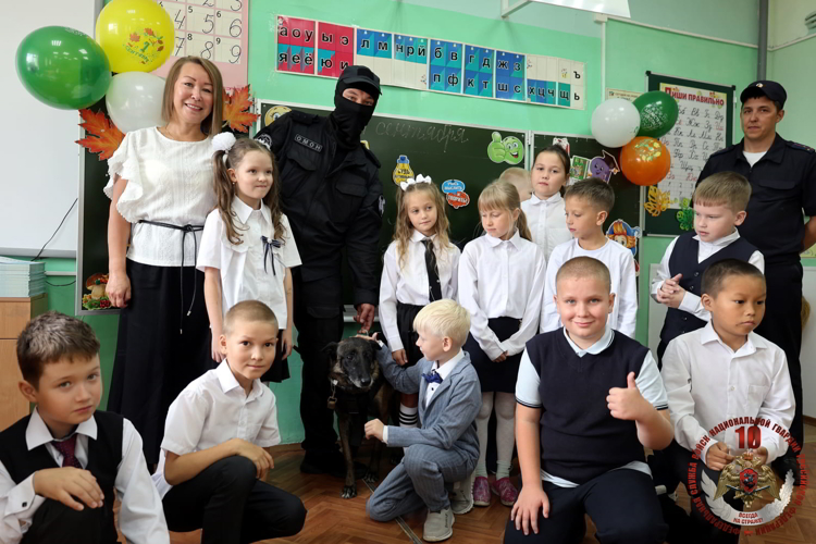 В Нарьян-Маре и Искателях День знаний прошёл под защитой Росгвардии