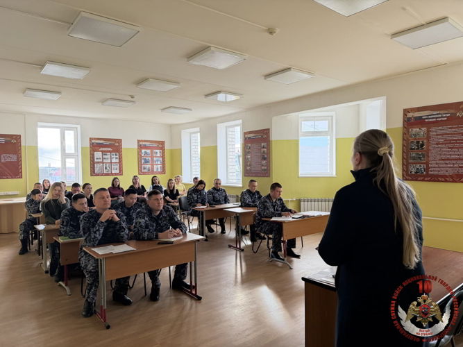 В Нарьян-маре росгвардейцам рассказали об угрозах терроризма и экстремизма