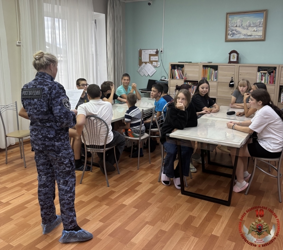 В Нарьян-Маре росгвардейцы провели интеллектуальный квест, посвящённый Международному дню мира