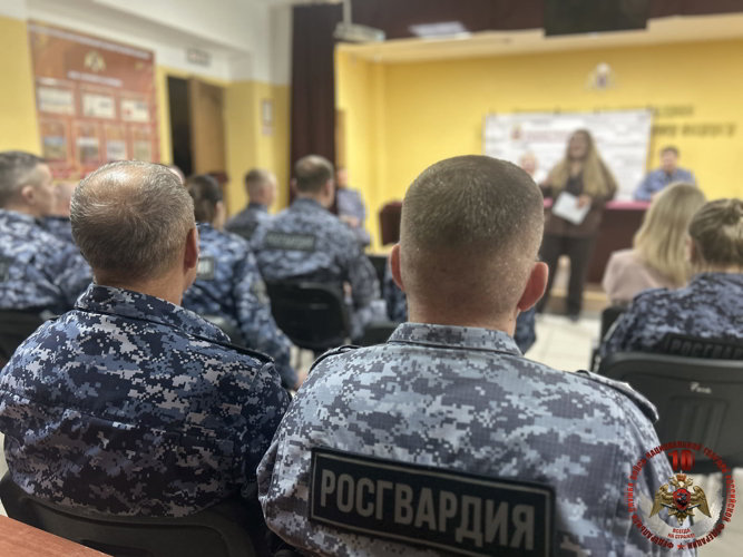 В Управлении Росгвардии по Ненецкому автономному округу прошло занятие по финансовой грамотности и информационной безопасности